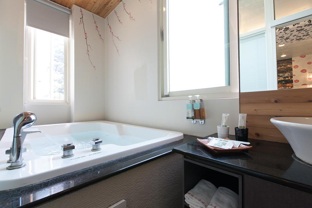 Lover Hot Spring B&B Jiaoxi Εξωτερικό φωτογραφία